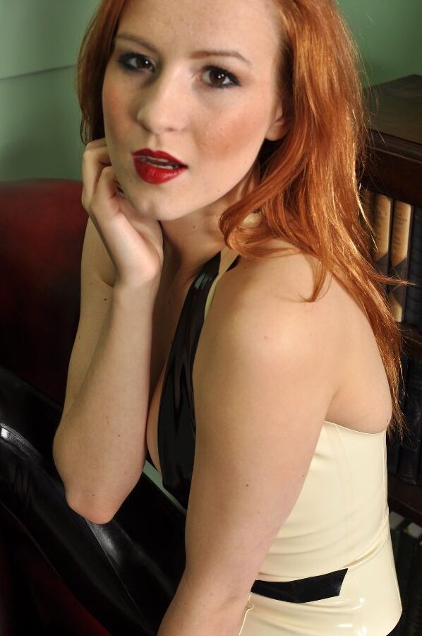 12P Latex Heaven Fetish Redhead