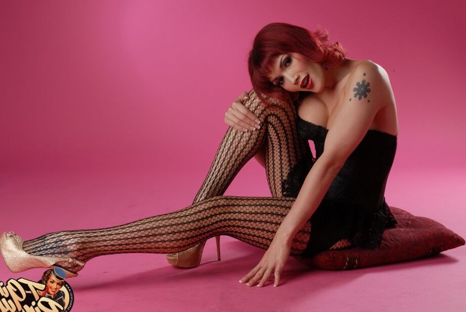 12P TGirl Pin-ups Eva Lin
