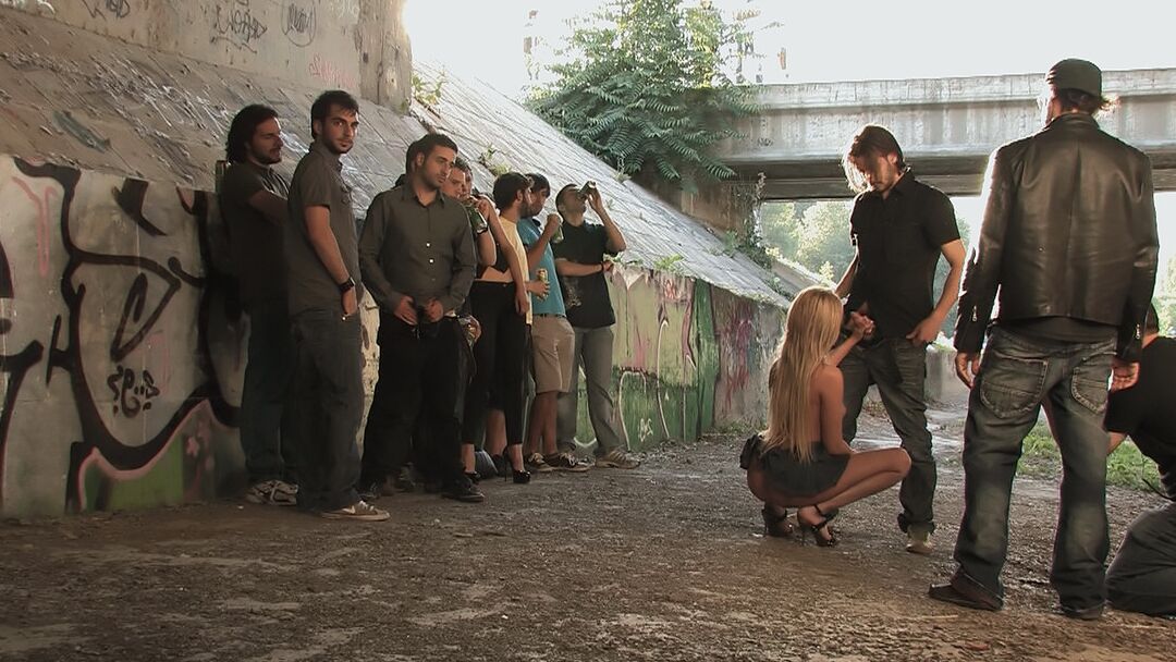 21P Public Disgrace Donna Bell, Zenza Raggi