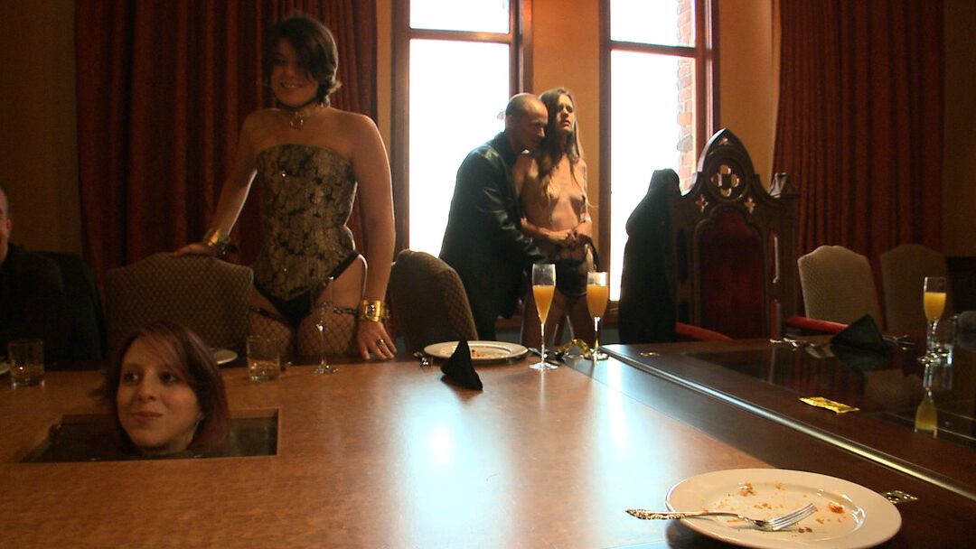 21P The Upper Floor Lilla Katt, Maestro Stefanos, Nerine Mechanique, Skin Diamond