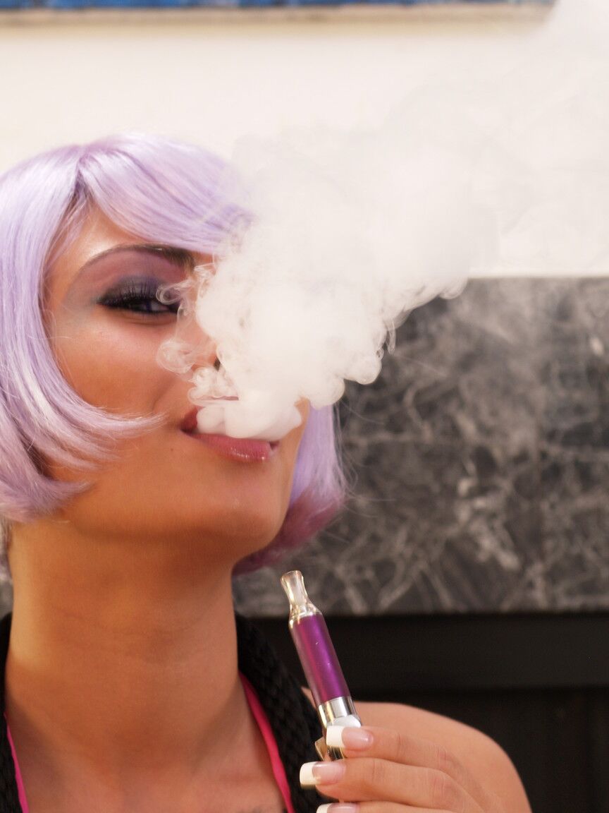 20P Purple haired babe Rinka smokes before sucking a dick and riding it