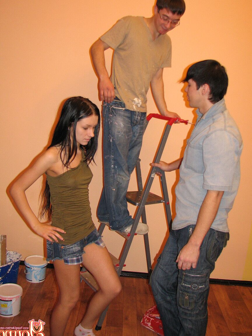 21P 18 Videoz Mike, Misha, Sasha Rose