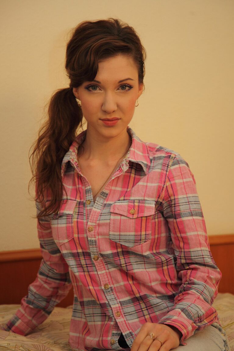 21P Skinny brunette Russian Elly Justin gets spooned and fucked from behind