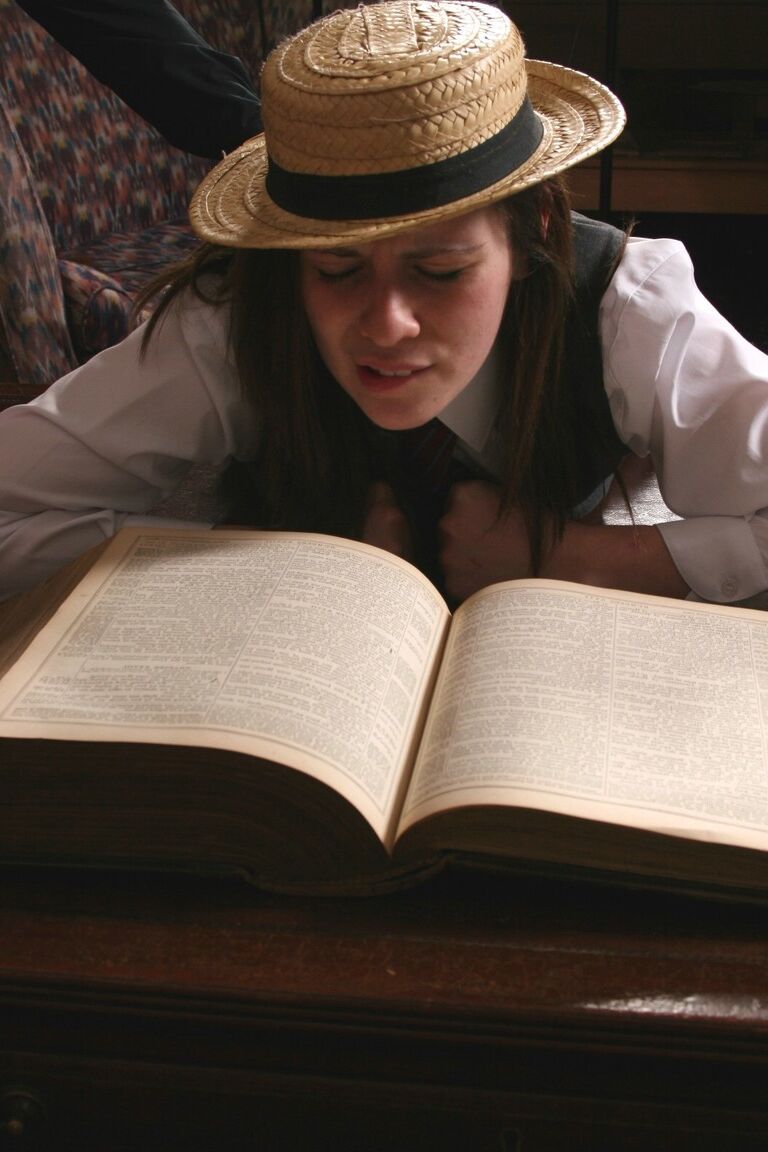 12P Spanking Online Hannah's Slippering