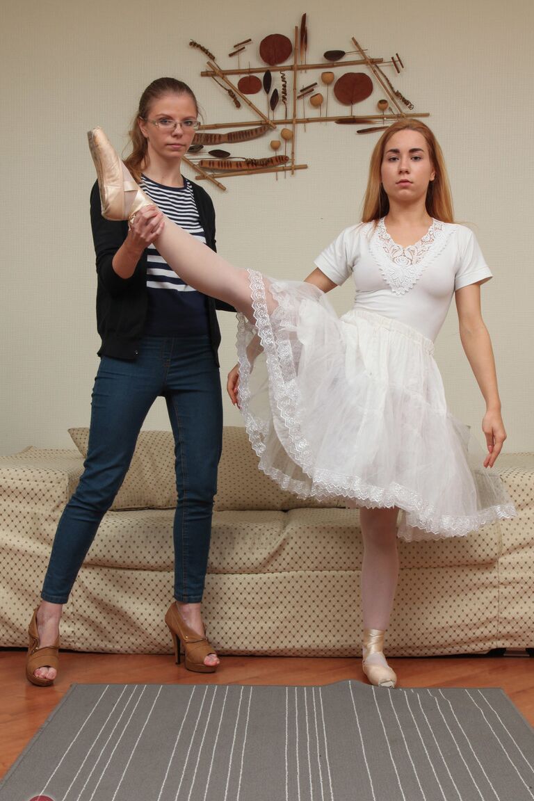 21P ATK Galeria Ekaterina Ananasova, Nara Abel