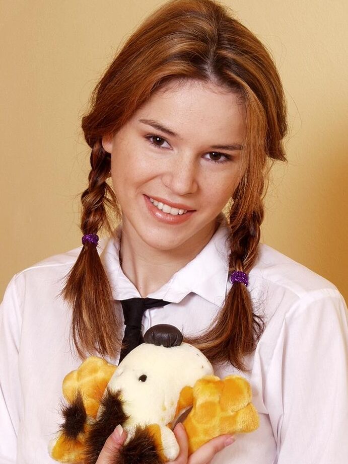 21P Hungarian Honeys Jana Mikusova