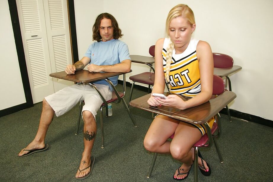 16P Lustful cheerleader with pigtail gets tricked into handjob action