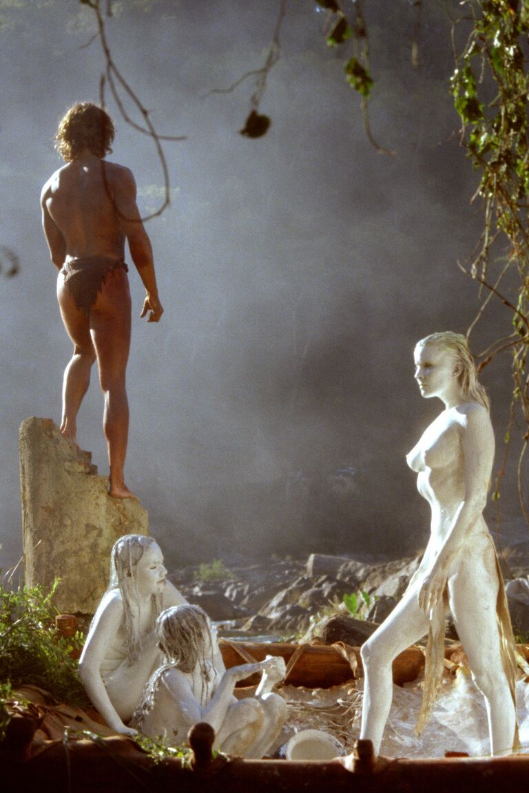 16P Lovely model dolls posing naked in the nature and showing their superb bodies