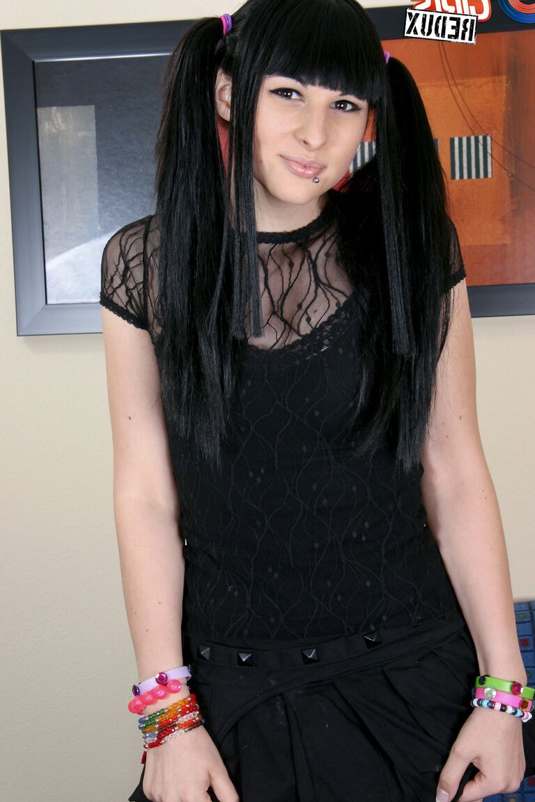 16P Chicas Grooby Bailey Jay