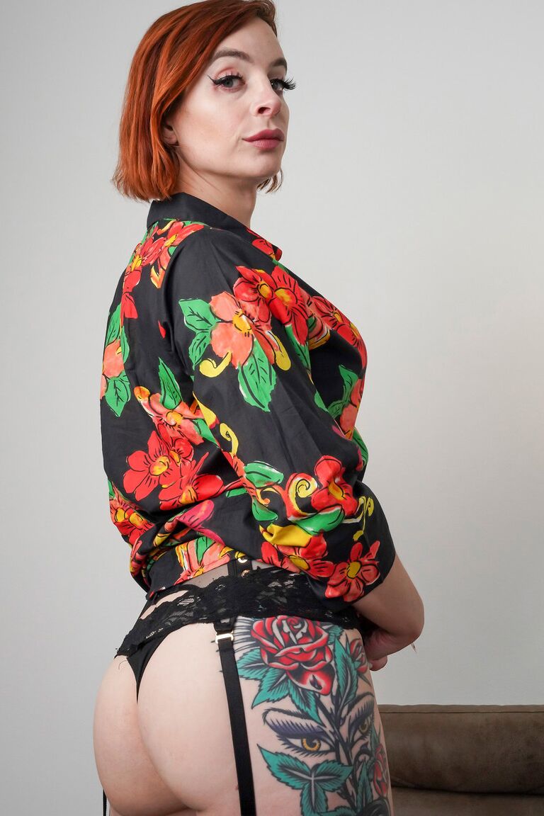 16P TGirls XXX Janie Blade