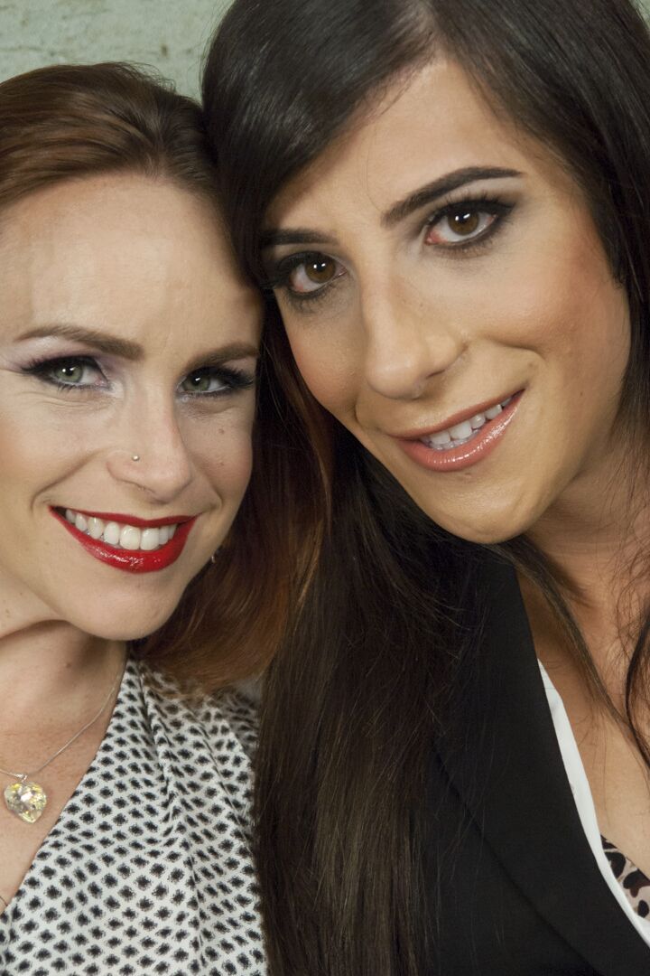 21P TS Cazadores de coño Bella Rossi, Brenda Von Tease