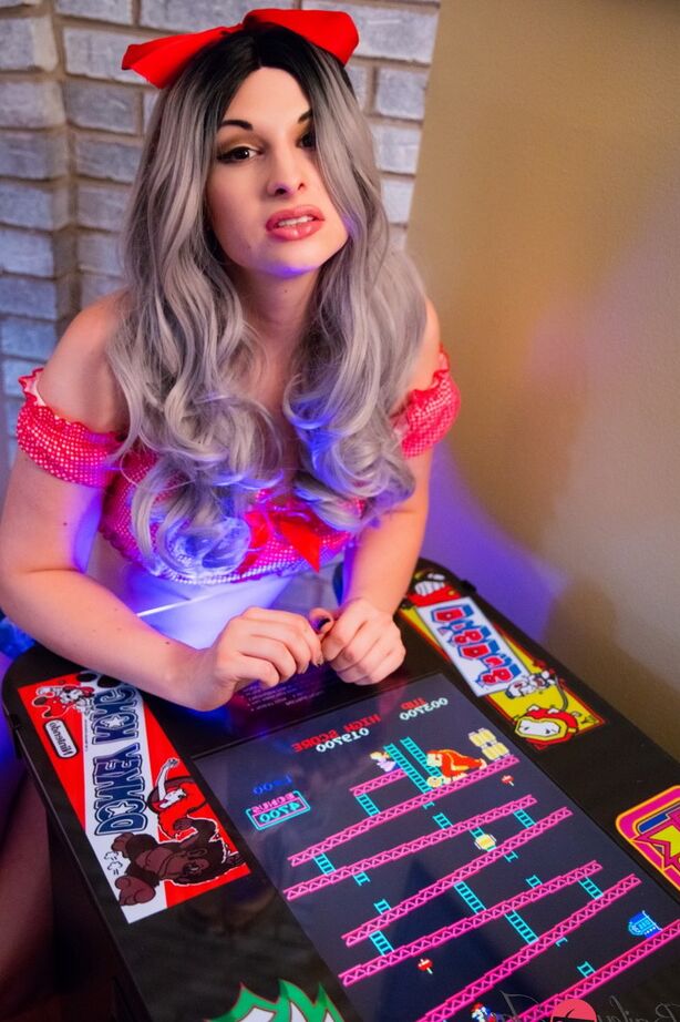 12P Doce garota gamer Bailey tiras