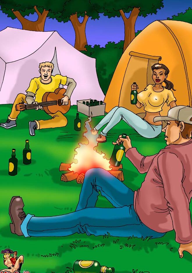 12P Transexual anime tetona es asada por dos tíos en el campamento
