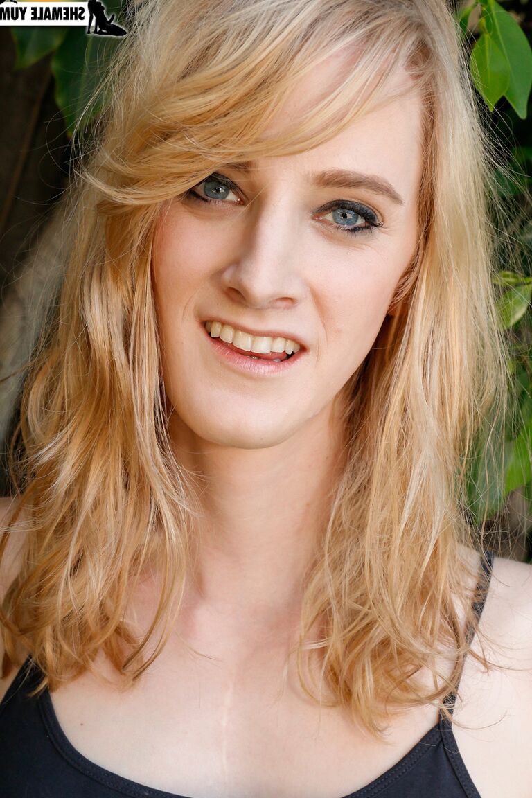16P Grooby Filles Scarlett Hawthorne