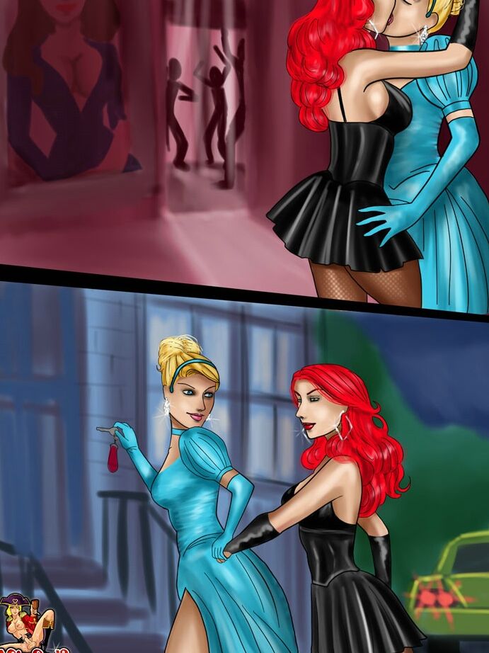 12P Cartoon travestis concluem sexo anal com uma gozada na bunda nua