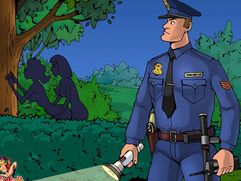 12P Transexuales tetonas de dibujos animados se follan a un policía pervertido en el parque y se corren en su cara