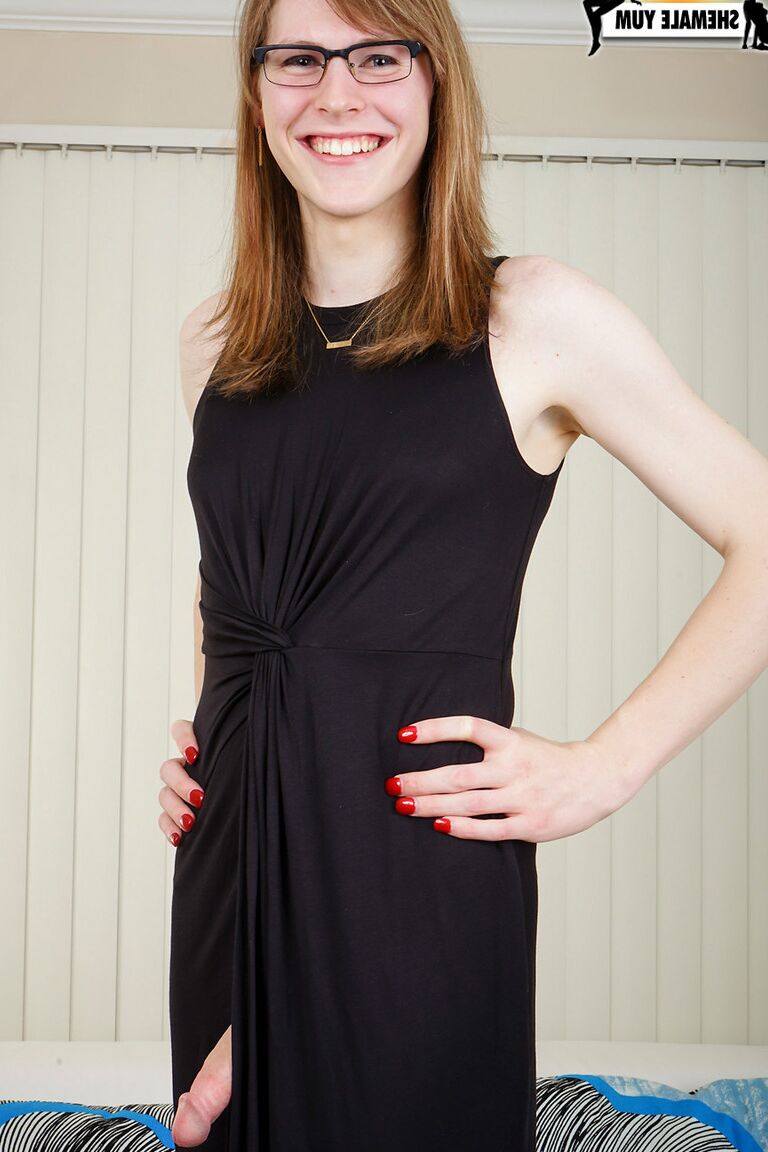 16P Grooby Filles Lianna Lawson