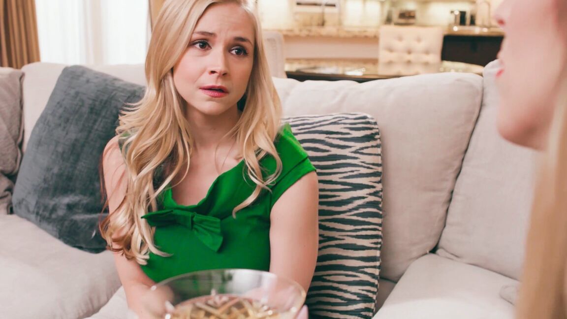 21P Transfixed Casey Kisses, Sarah Vandella