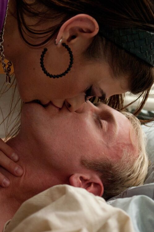 15P Ts Kimberly Kills seduces a college voter recruit right off the campus grounds
