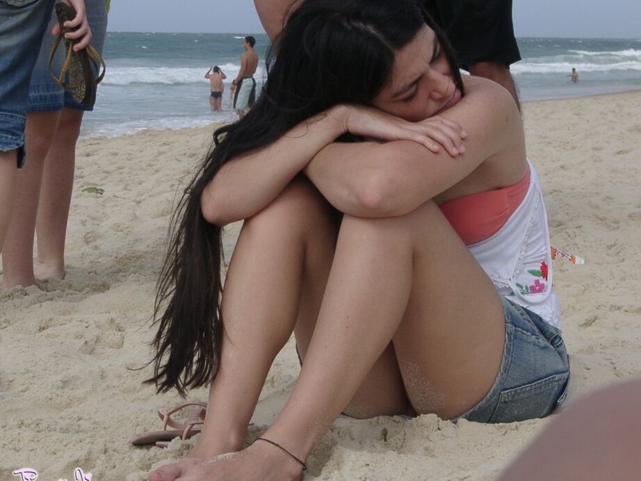 11P Nikki in Rio At The Beach Showing Her Cock
