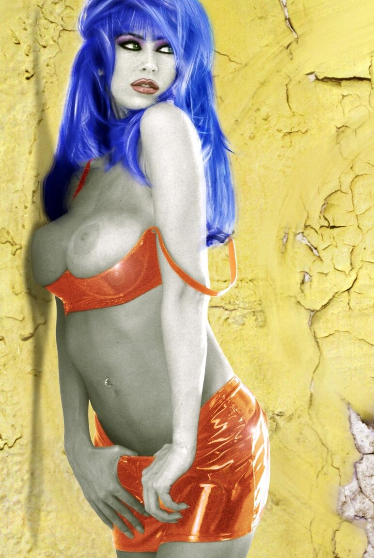 12P Impressionante MILF com cabelos coloridos Jenna Jameson posa em lingerie gostosa