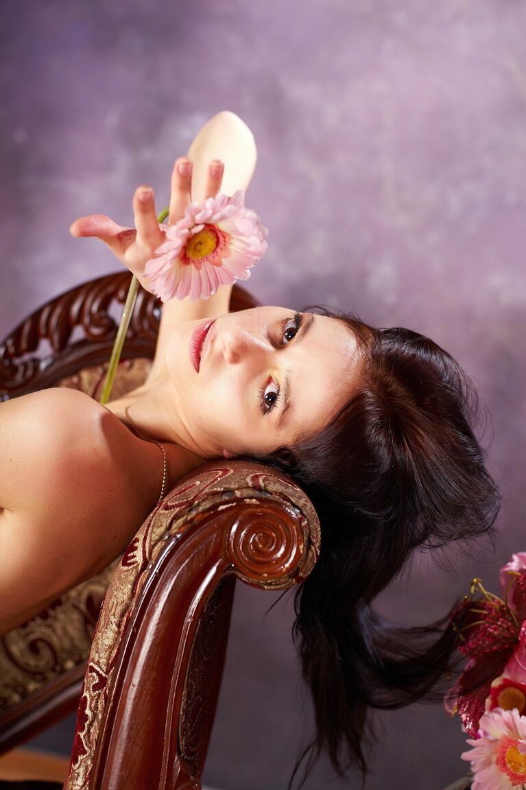 21P Erotic Beauty Klarisa A