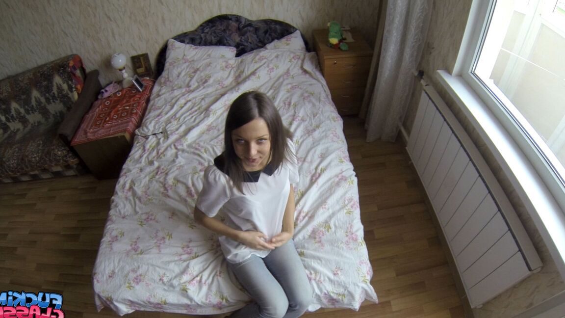 12P Petite adolescente Foxy Di se envolve em sexo POV depois de visitar um Midway