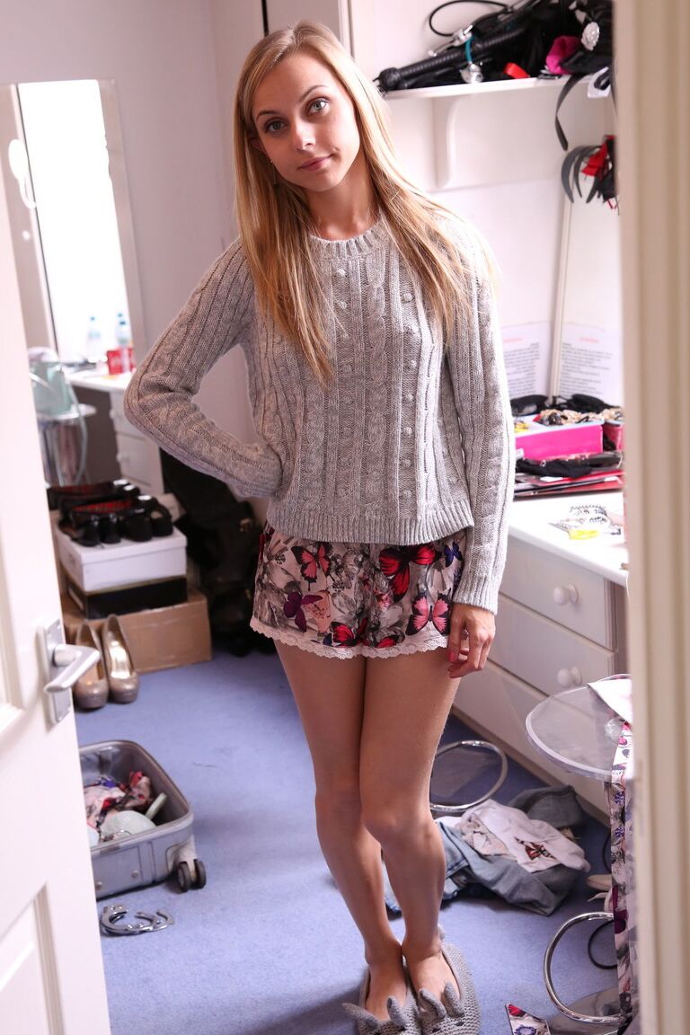 21P Gorgeous teens with hot bodies getting ready for photo shoot backstage