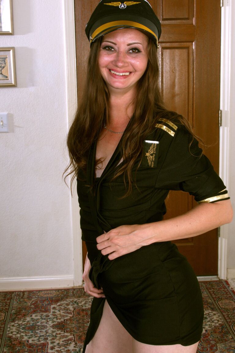 16P 30 plus lady Mia Molly shows her twat after removing pilot's uniform