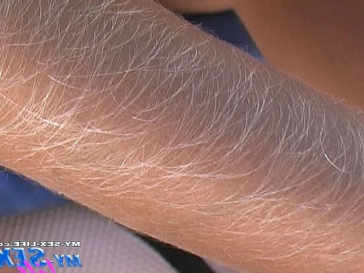 21P Sweet babe with hairy arms Lori Anderson jacks off a dick on a boat