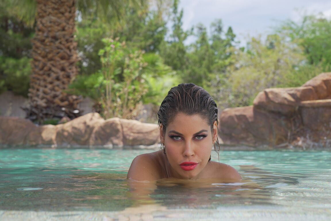 21P Brazzers Rede Bridgette B, Scott Nails