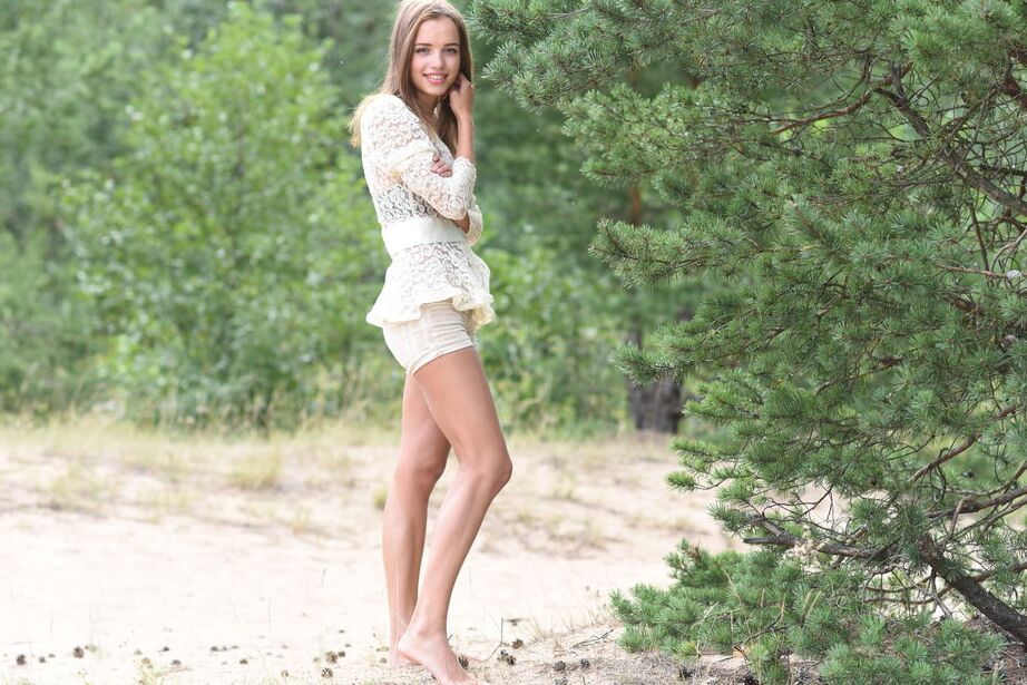16P Maxa exhibits her tan lines making her even more seductive