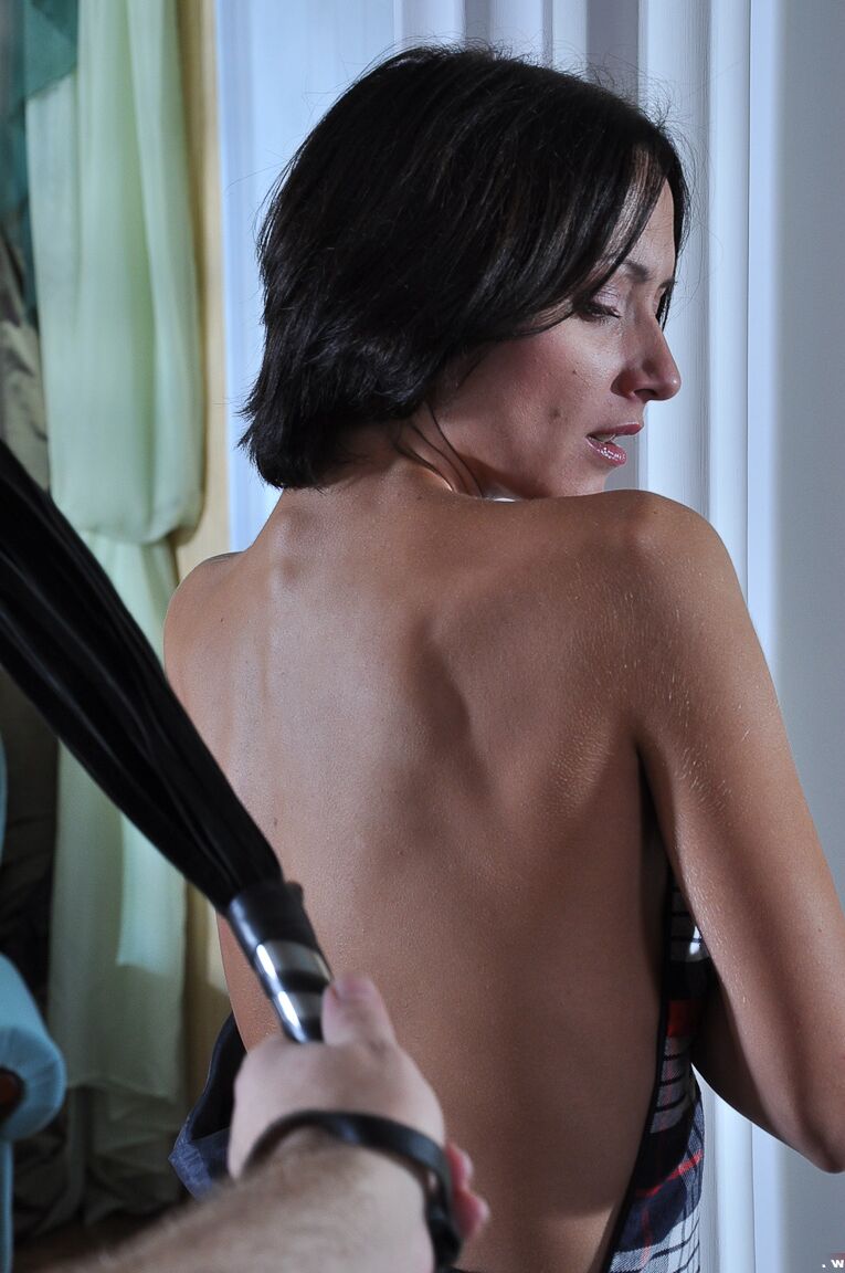 14P Esclaves Amoureux Fétiche Brunette Oldman