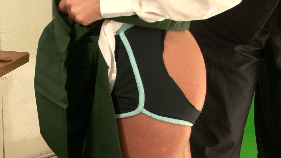 12P Spanking Online Paiges freche Unterhosen