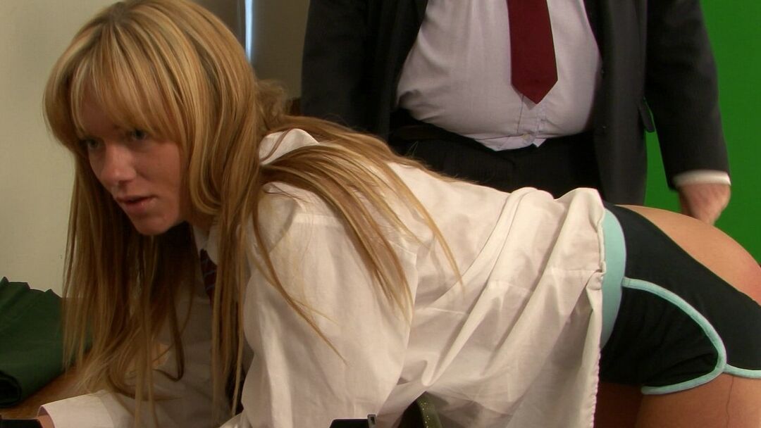 12P Spanking Online Disciplina de calcinhas impertinentes de Paige