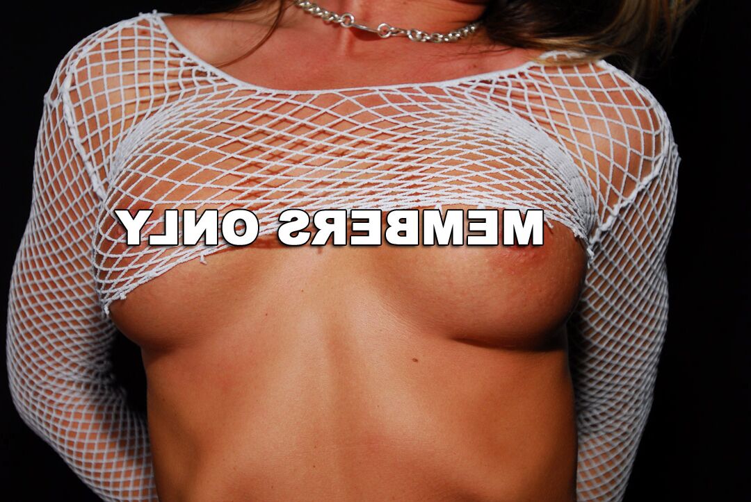12P Phil Flash Babe Striptease Loira Amadora