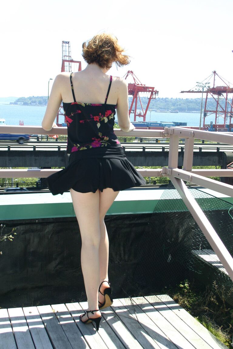21P Beleza Erótica Genevieve