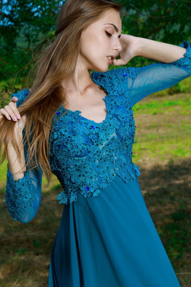 18P Sweet teen Elle Tan gets totally naked on a blanket in a field by a tree