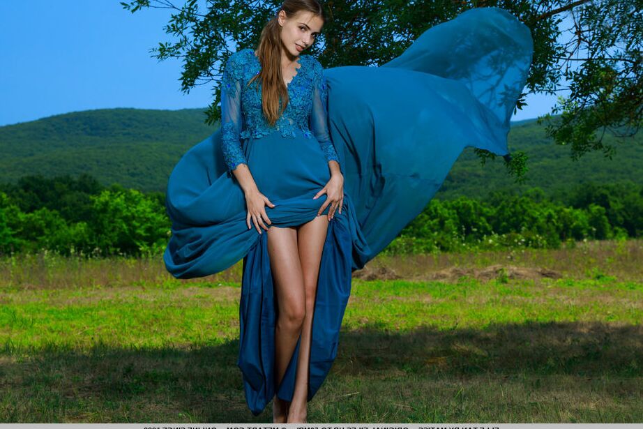 18P Sweet teen Elle Tan gets totally naked on a blanket in a field by a tree