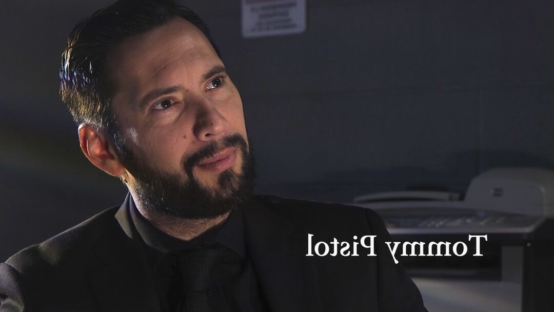 21P Секс и подчинение Сэди Сантана, Tommy Pistol