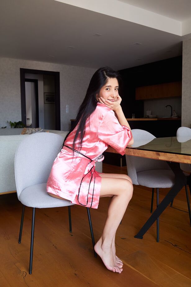 18P Sexy Nicol Wild is determined to make you late for work, the perky Asian babe