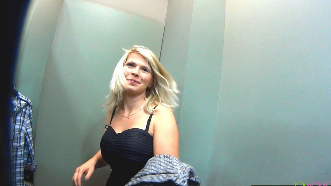 16P Lindas garotas pegaram e foderam com força