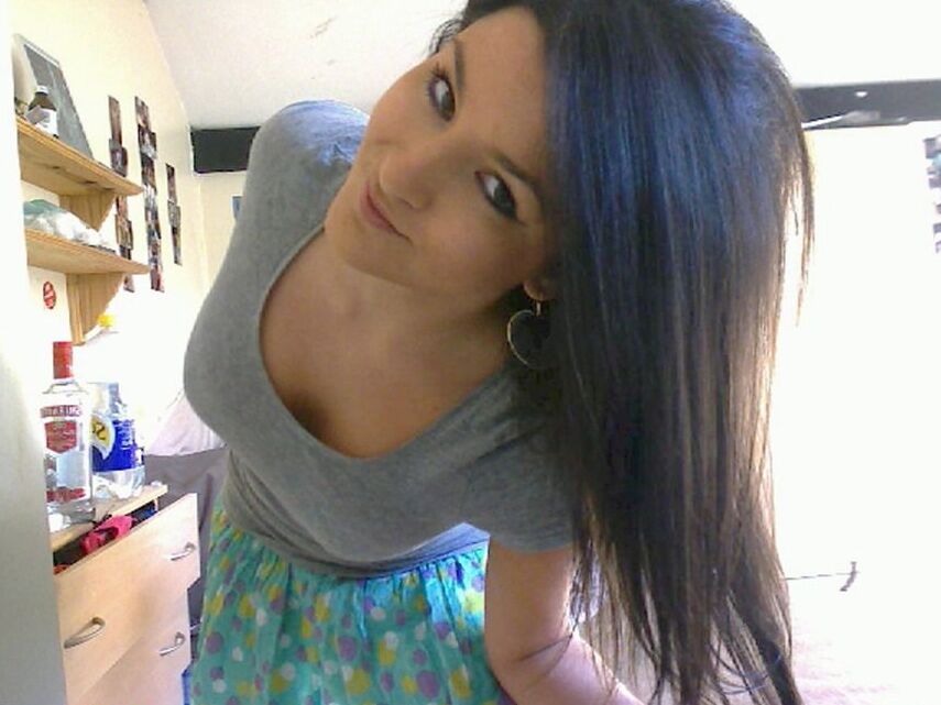 12P Gina teases when she pulls down her panties to show off her landing strip