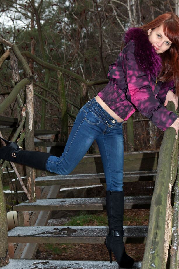 16P Young redhead Solana shows her bare ass and bald twat in tempting poses