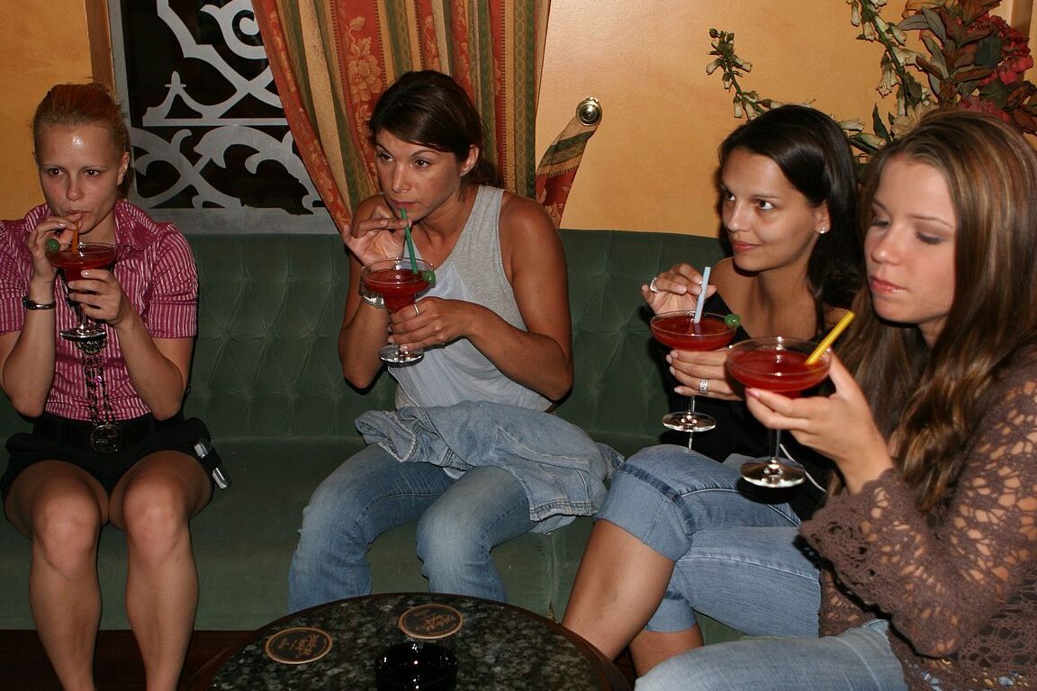 21P Viv Thomas Eve Angel, Pêssegos A, Sonia Red