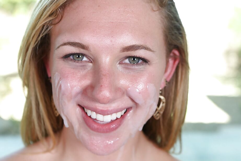 16P Peituda adolescente Brooke Wylde dose boquete e recebe gozada