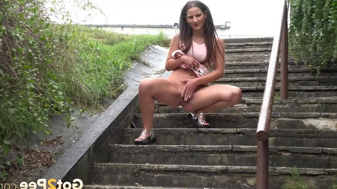 15P Pissy compilation for Got2Pee featuring Nicolette