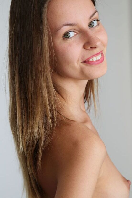 16P Sweet teen Lucia D peels off a black bodysuit before folding back labia lips