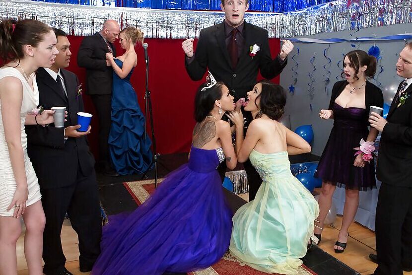 16P Kendall Karson and Raven Bay are going wild on a school party