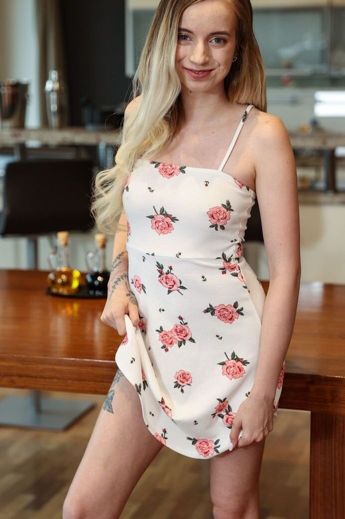 21P Karups Privatsammlung Lily Steele